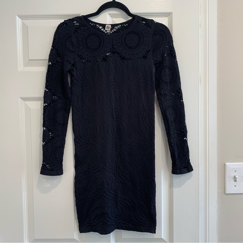 Black stretch body con dress